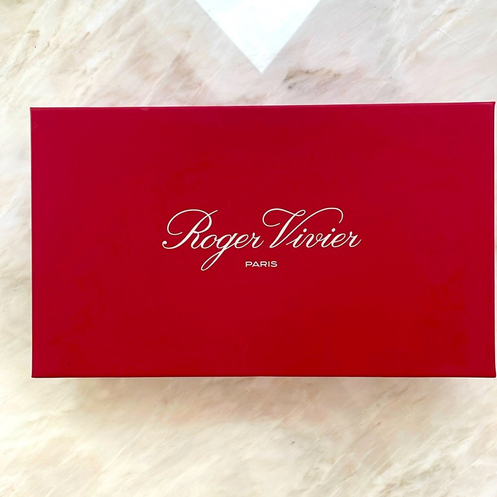 Roger Vivier Shoebox